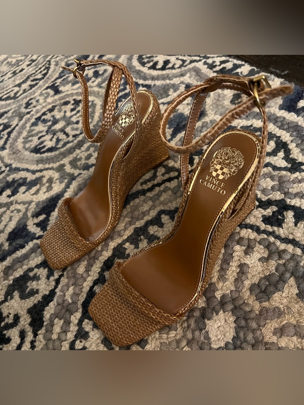 Vince Camuto Wedge sandal size 6.5 - Picture 3 of 8